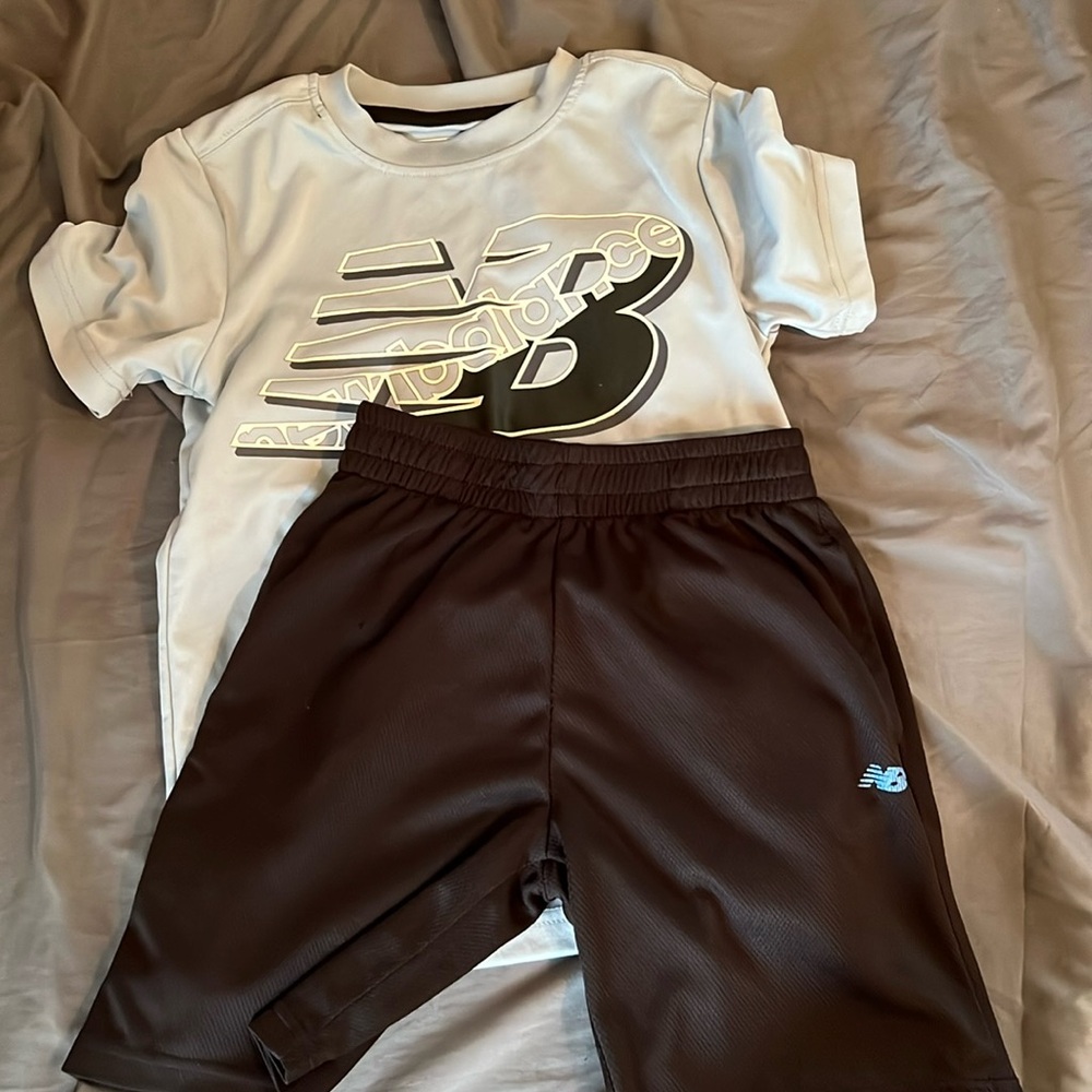 Boys New Balance set